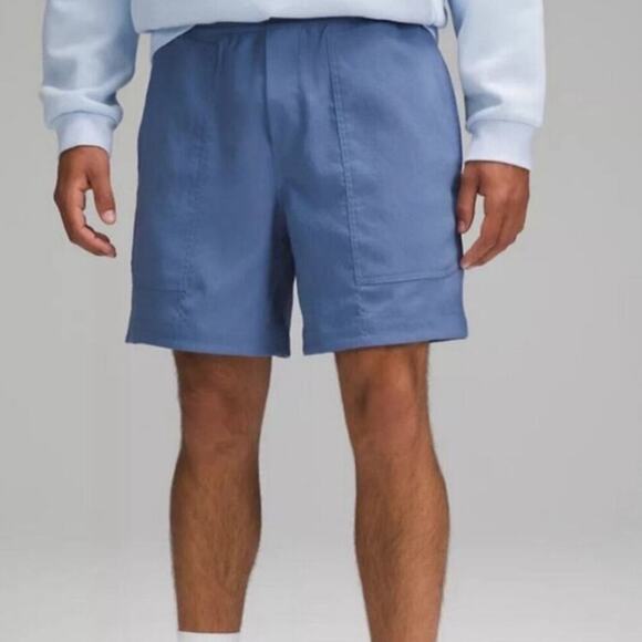 Lululemon Relaxed fit Pull-On Short Light Woven Size XXL - Picture 2 of 8